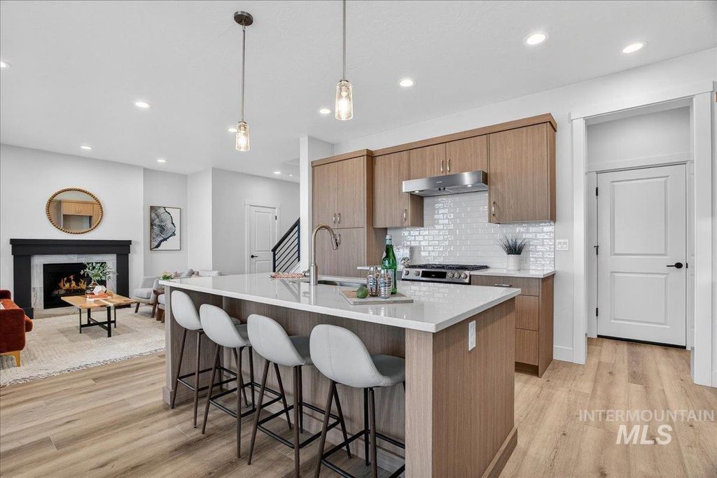 Photo of 18087 Cinder Brook Ave, Nampa, ID 83687 (MLS # 98978677)