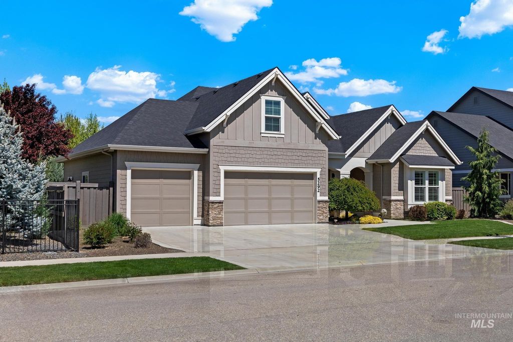Photo of 5292 W Piaffe St, Eagle, ID 83616 (MLS # 98984063)