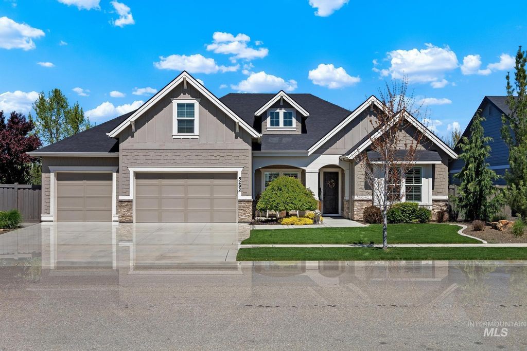 Photo of 5292 W Piaffe St, Eagle, ID 83616 (MLS # 98984063)