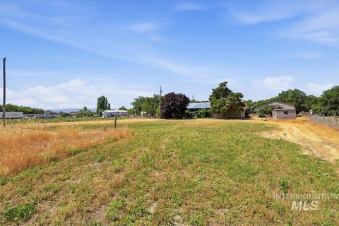 Photo of 18177 Batt Corner, Wilder, ID 83676 (MLS # 98991594)