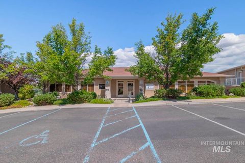 Photo of 1630 23rd Ave #901A & 901B, Lewiston, ID 83501 (MLS # 98963905)