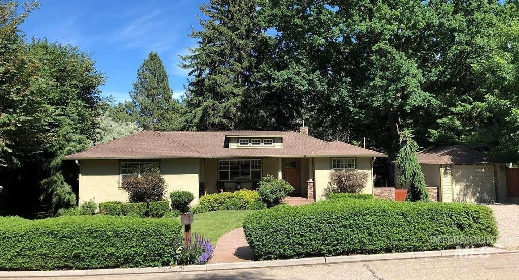 Photo of 425 Highland Dr, Payette, ID 83661 (MLS # 99003174)