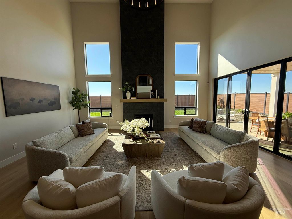 Photo of 8727 W Inspirado St, Meridian, ID 83646 (MLS # 98963870)