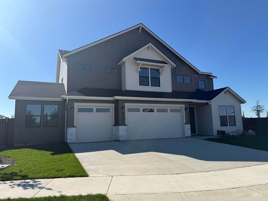 Photo of 8727 W Inspirado St, Meridian, ID 83646 (MLS # 98963870)