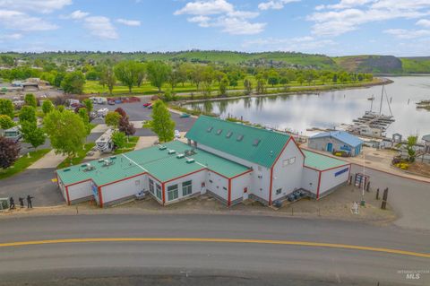 1550 & 1560 Port Drive Clarkston WA 99403