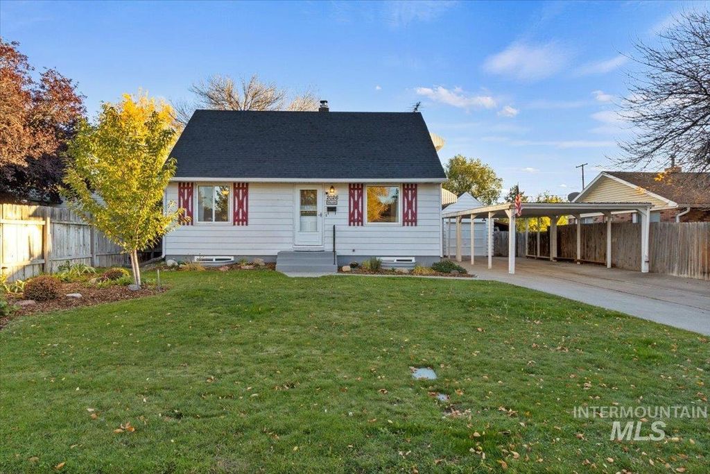 Photo of 2026 E 11th Ave, Twin Falls, ID 83301 (MLS # 98965158)