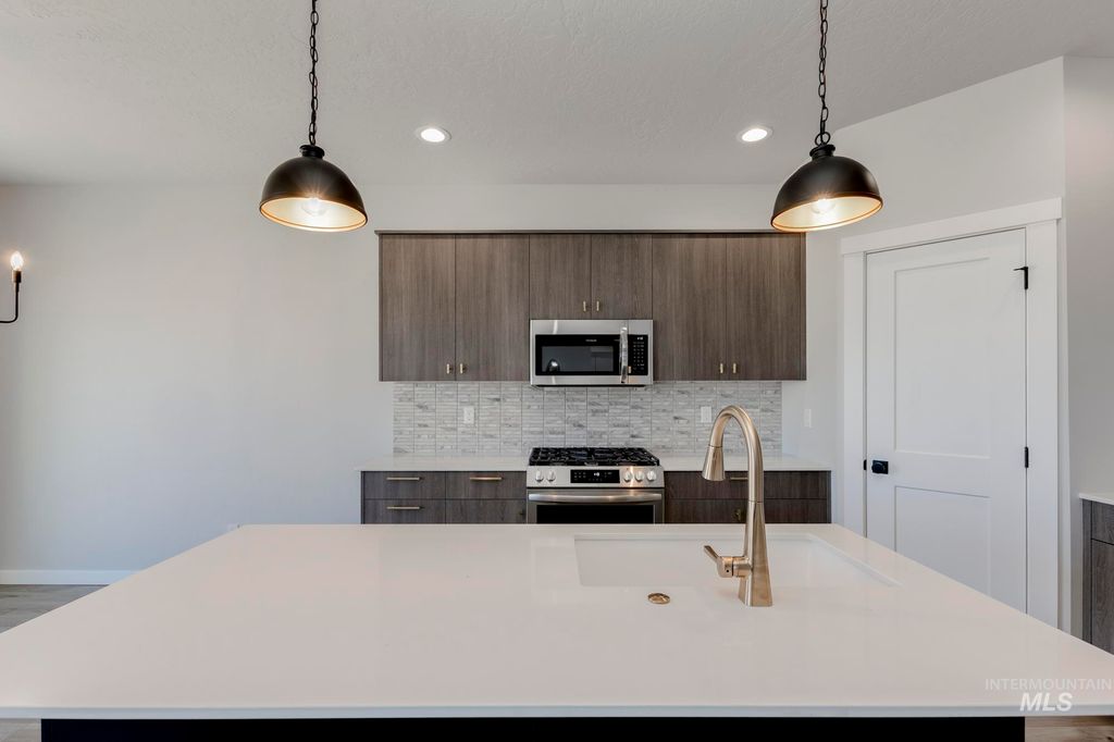 Photo of 2103 S Border Way, Meridian, ID 83642 (MLS # 98985582)