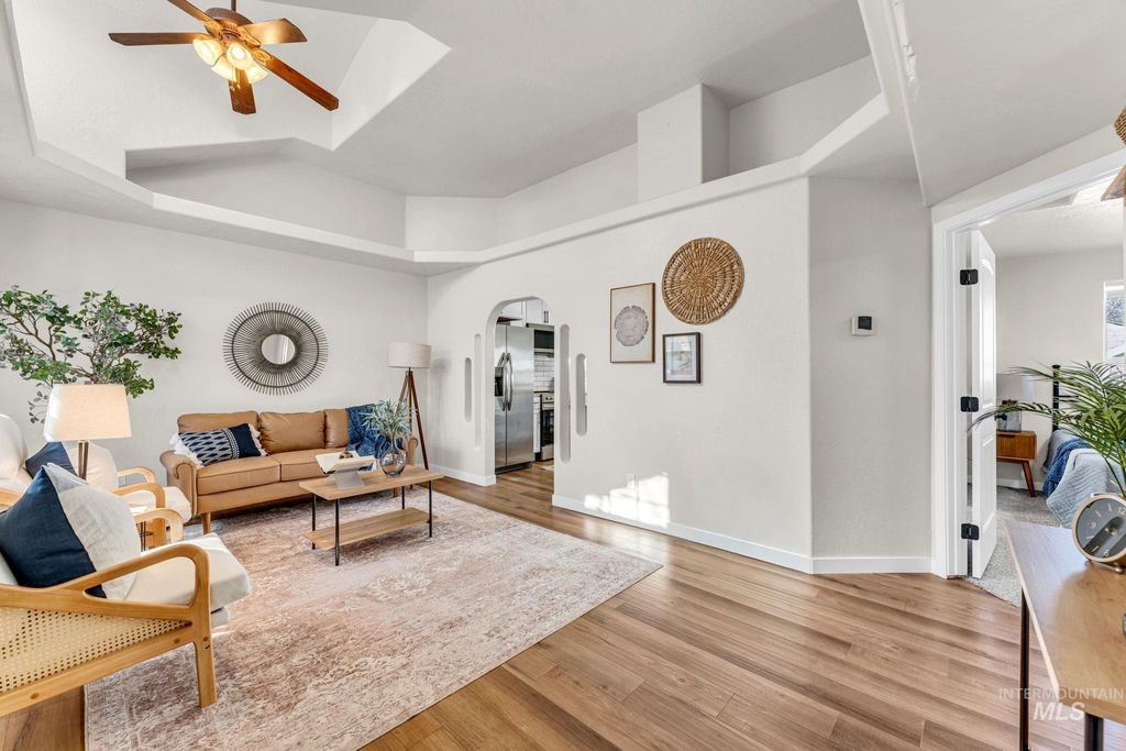 Photo of 835 Ash Street, Twin Falls, ID 83301 (MLS # 98981798)