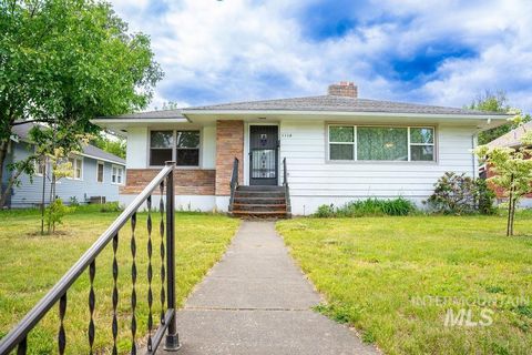 Photo of 1114 12th Ave, Lewiston, ID 83501 (MLS # 98948719)