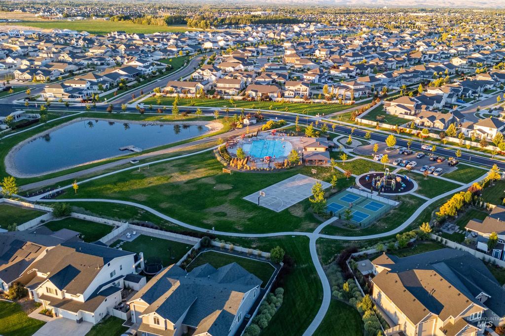 Photo of 5147 N Mallorca Way, Meridian, ID 83646 (MLS # 98970177)