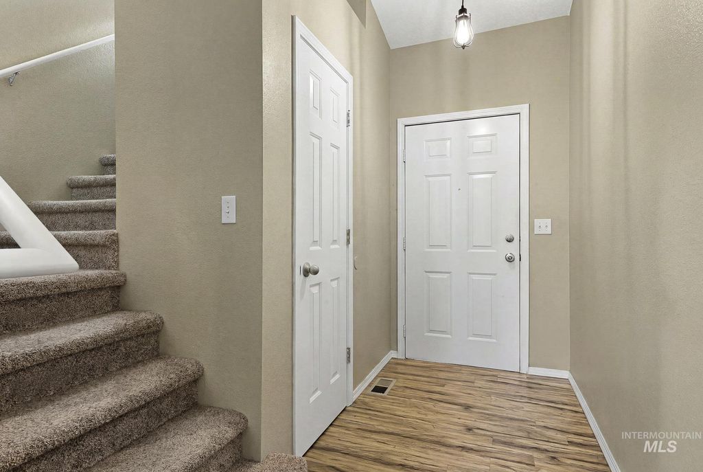 Photo of 3946 W Adobe Court, Boise, ID 83705 (MLS # 98986694)