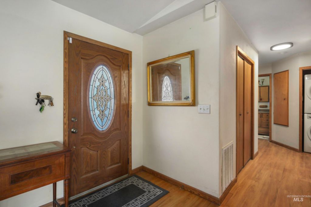 Photo of 1103 18th Ave, Clarkston, WA 99403 (MLS # 98963551)