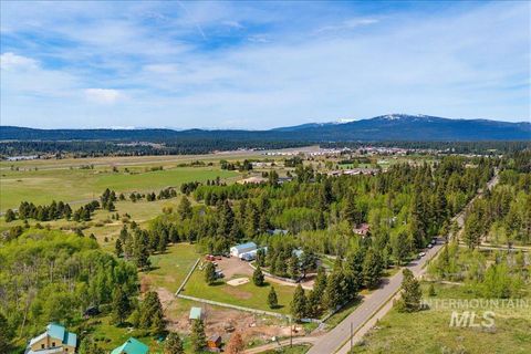 Photo of 1260 S. Samson Trl, McCall, ID 83638 (MLS # 98986127)