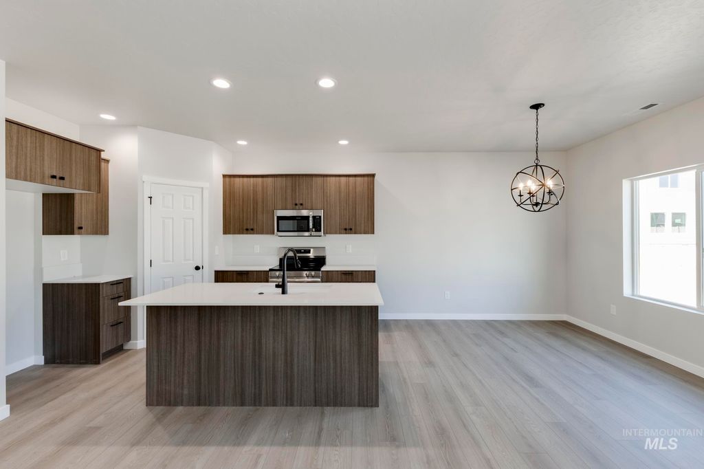 Photo of 5255 E Phelps Lake Dr, Nampa, ID 83687 (MLS # 98986268)