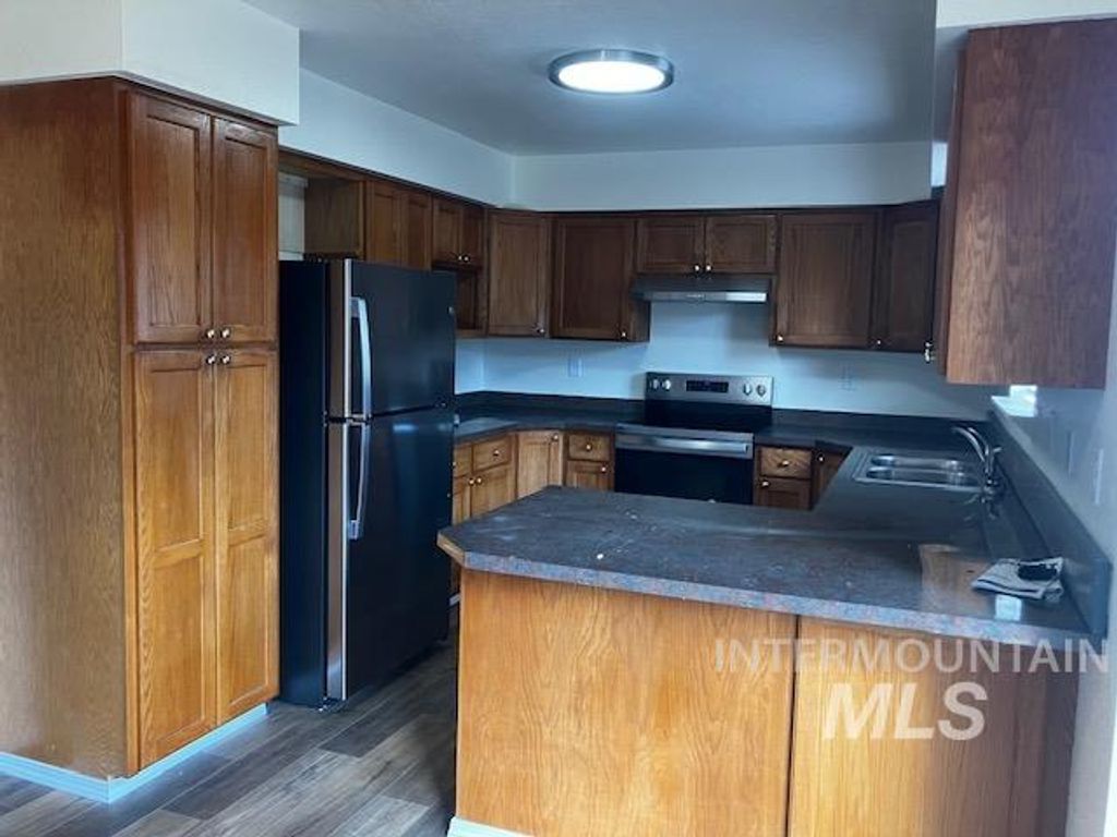 Photo of 2360 Rolling Hills Drive, Clarkston, WA 99403 (MLS # 98978121)