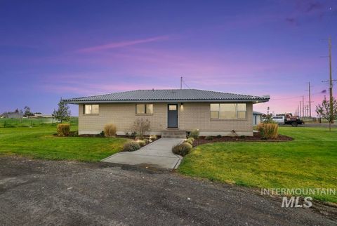 Photo of 294 100 W, Burley, ID 83318 (MLS # 98986318)