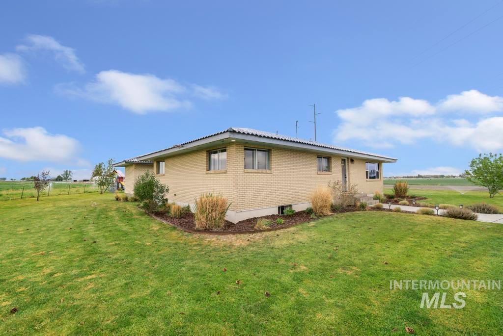 Photo of 294 100 W, Burley, ID 83318 (MLS # 98986318)