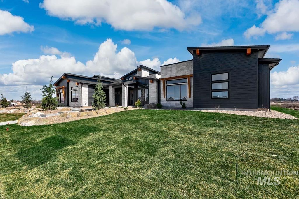 Photo of 525 Founder Ave, Middleton, ID 83644 (MLS # 98978870)