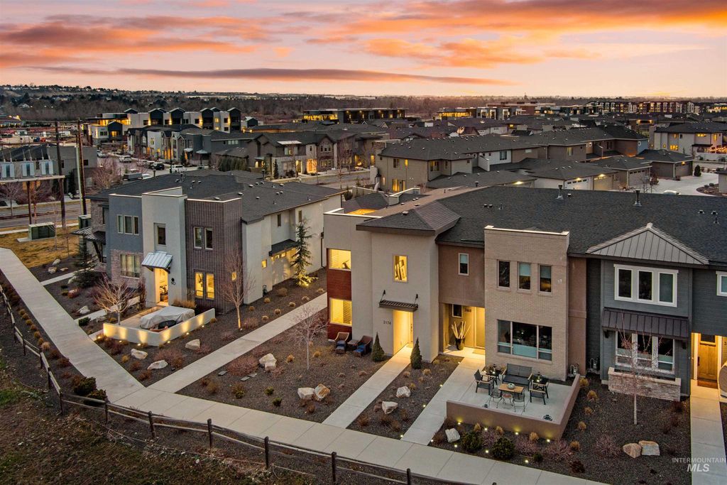 Photo of 3174 S Hopes Well Way, Boise, ID 83716 (MLS # 98974720)