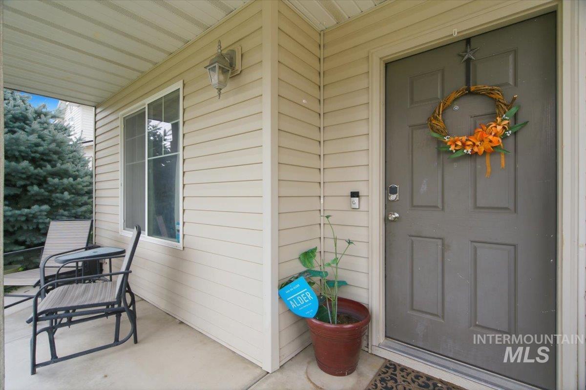 1975 W Ridge Pointe Ave,