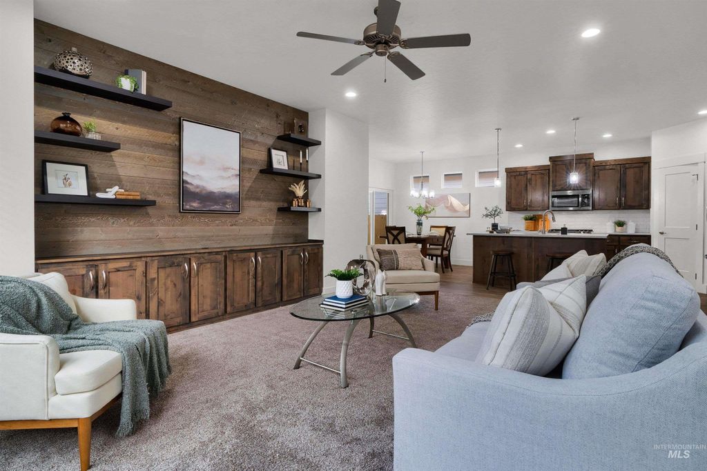 Photo of 9718 W Macaw Street, Boise, ID 83704 (MLS # 98964684)