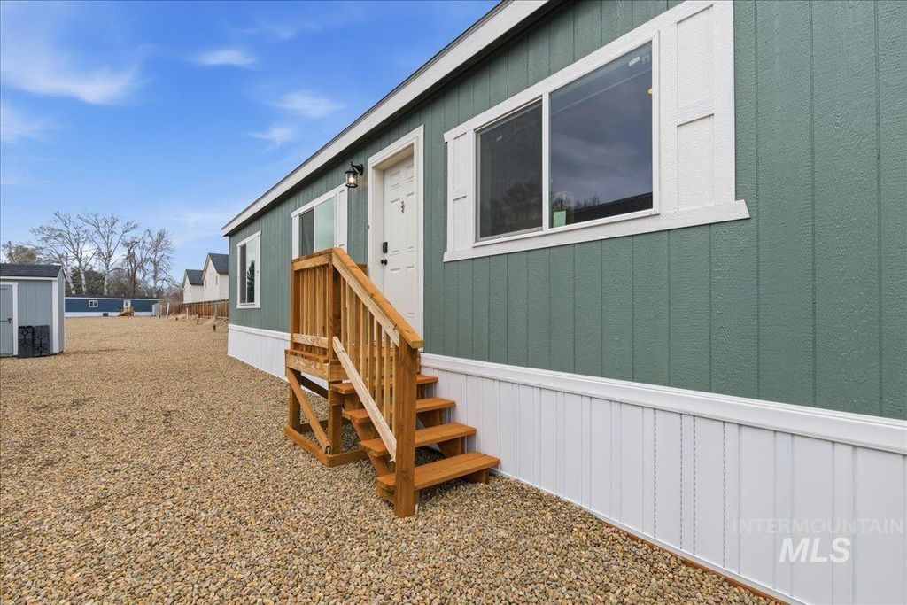 Photo of 370 W 12th S Street #2, Mountain Home, ID 83647 (MLS # 98976568)