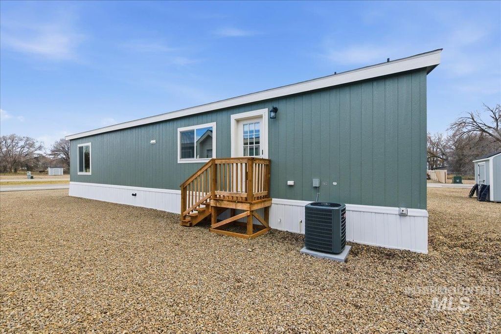 Photo of 370 W 12th S Street #2, Mountain Home, ID 83647 (MLS # 98976568)