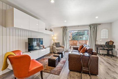 925 N 9th Street Boise ID 83702