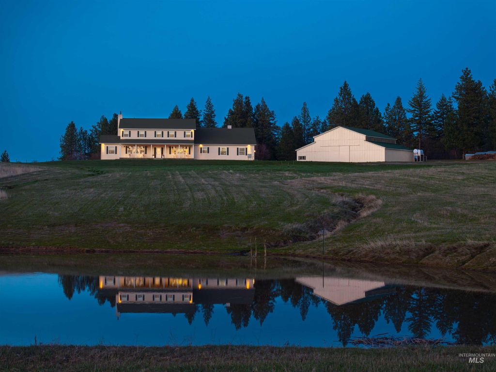Photo of 1086 E Rock Creek Rd, Potlatch, ID 83855 (MLS # 98982582)