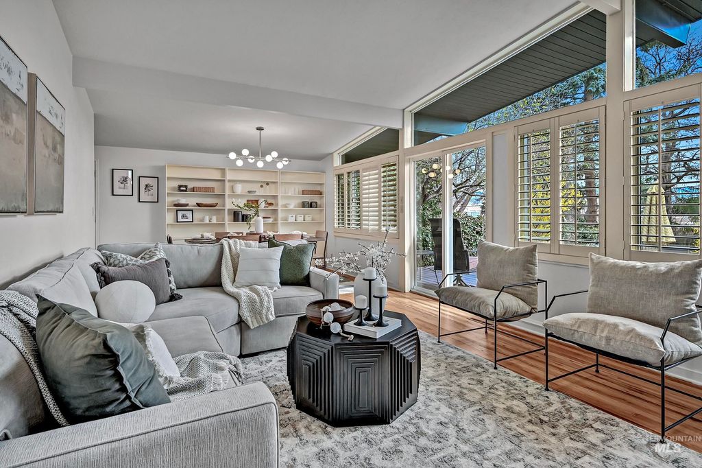 Photo of 6226 W Edgewater Drive, Boise, ID 83709 (MLS # 98978694)