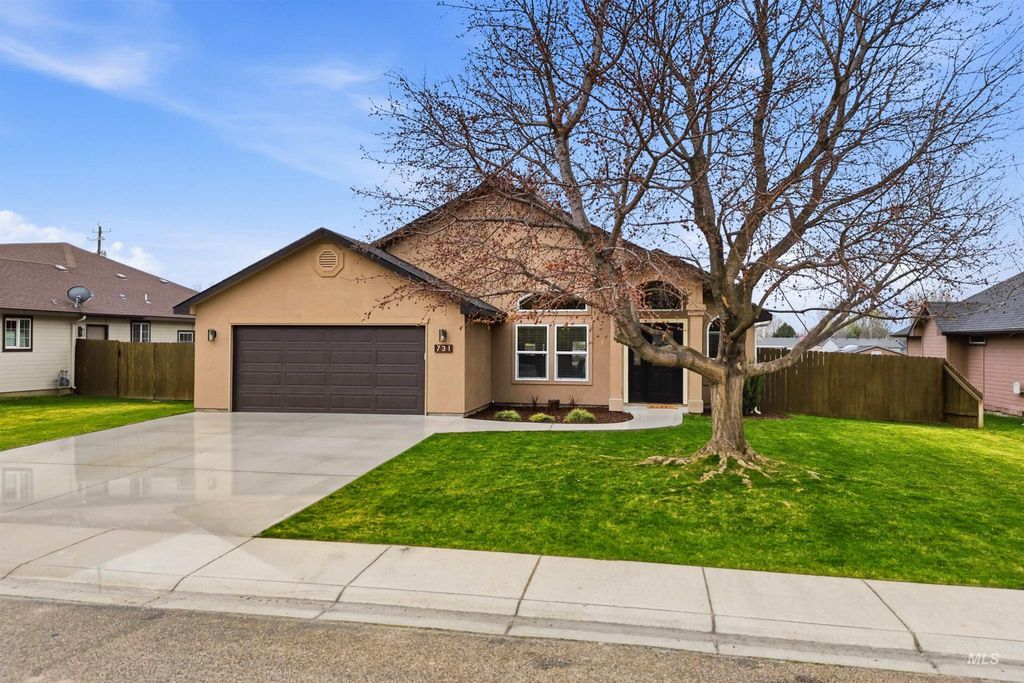Photo of 731 Triumph Dr, Middleton, ID 83644 (MLS # 98991522)