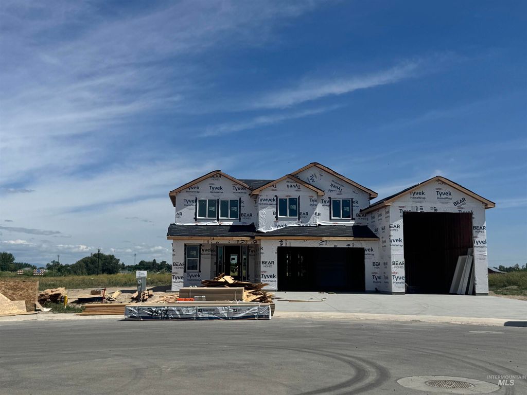 Photo of 611 Grand Harvest Ave, New Plymouth, ID 83655 (MLS # 98988428)