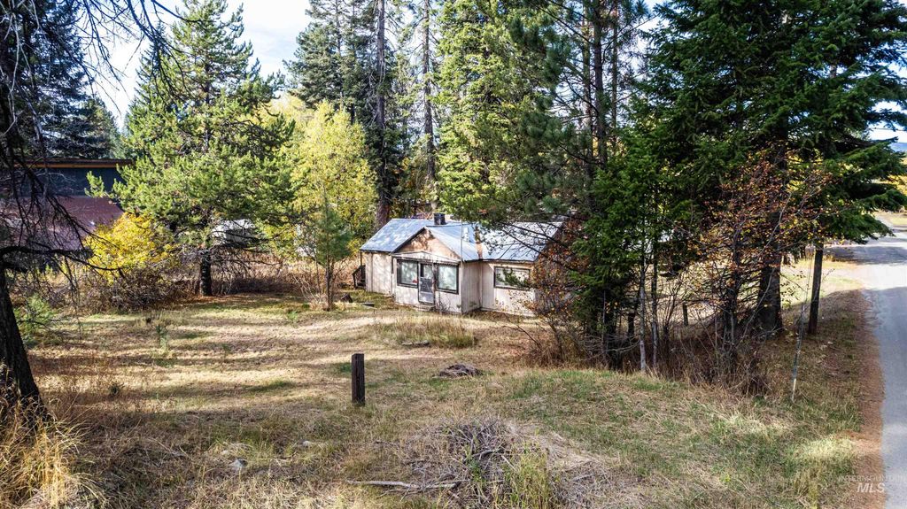 Photo of 717 Spruce St, McCall, ID 83638 (MLS # 98979553)
