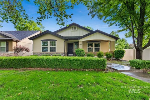 Photo of 927 E Lockhart Ln, Meridian, ID 83646 (MLS # 98988735)