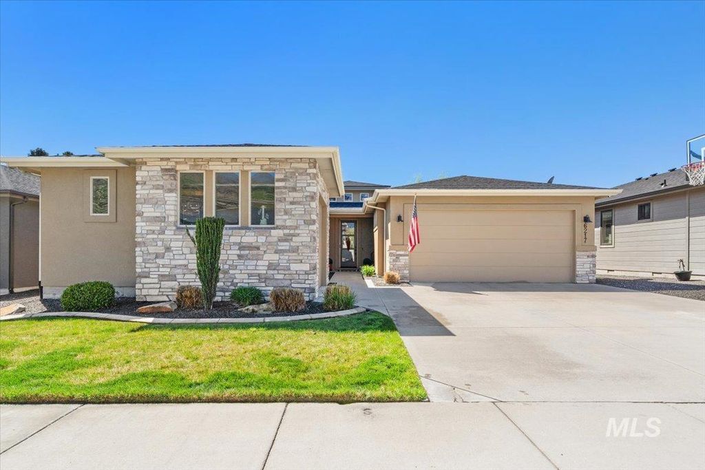 Photo of 6217 W Ina Dr, Boise, ID 83703 (MLS # 98981291)