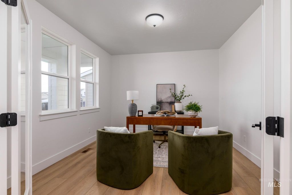 Photo of 1116 N Kenora Ave, Star, ID 83669 (MLS # 98966450)