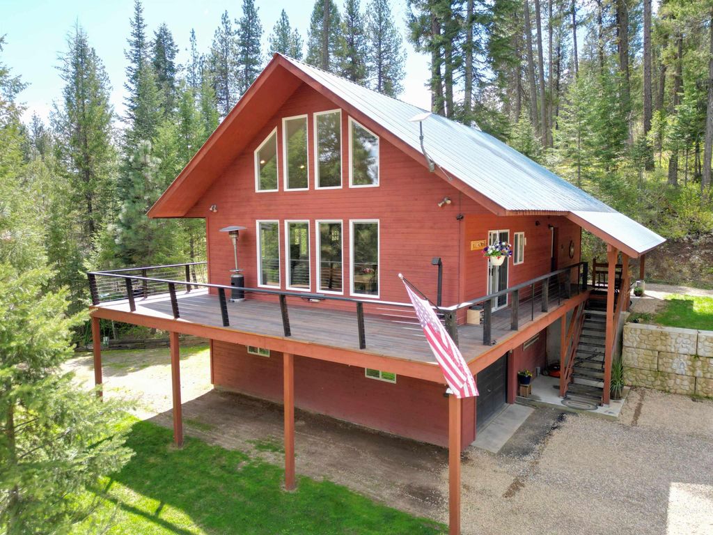 Photo of 60 Star View Dr, Garden Valley, ID 83622 (MLS # 98984109)