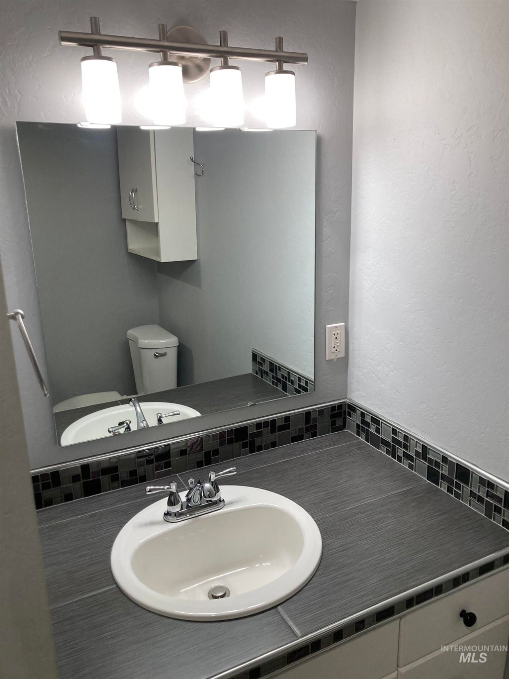 Photo of 737 Lake Lowell Ave, Nampa, ID 83686 (MLS # 98968327)