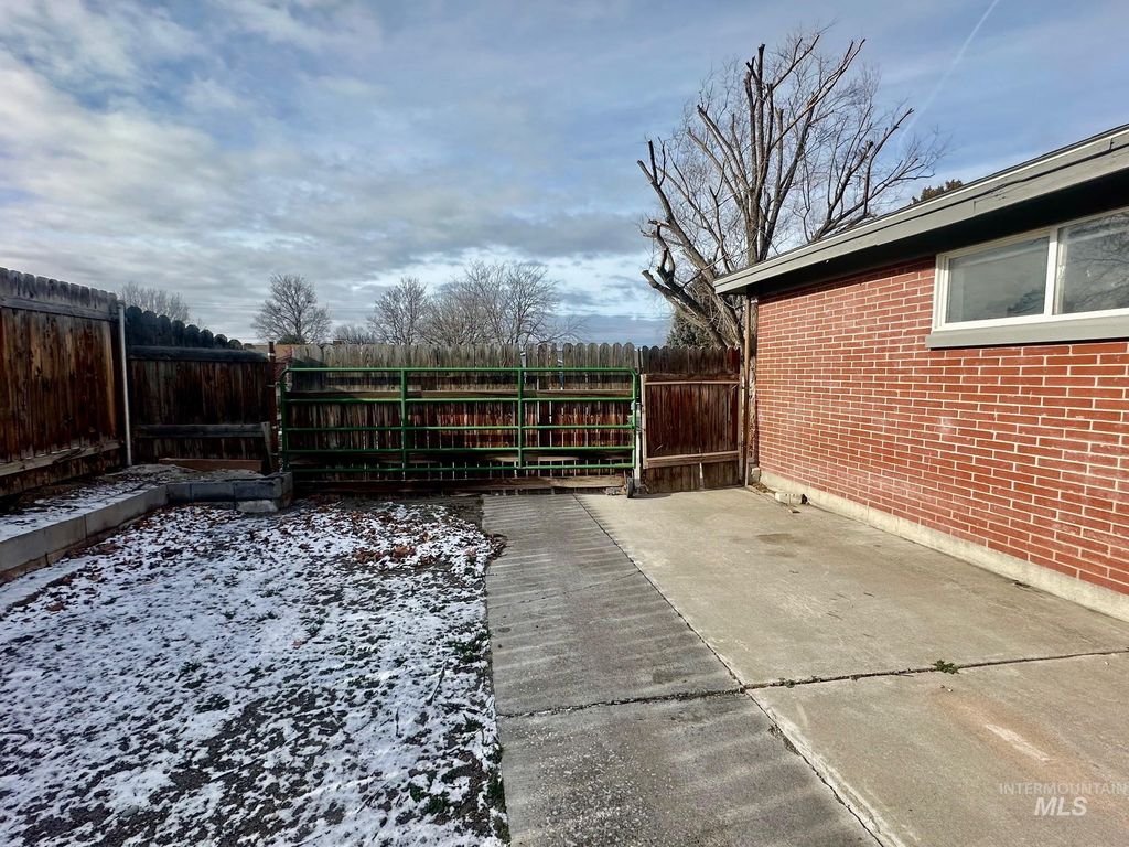 Photo of 628 Alturas Dr. N Dr, Twin Falls, ID 83301 (MLS # 98971491)