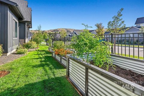 3168 W Hidden Springs Dr. Boise ID 83714