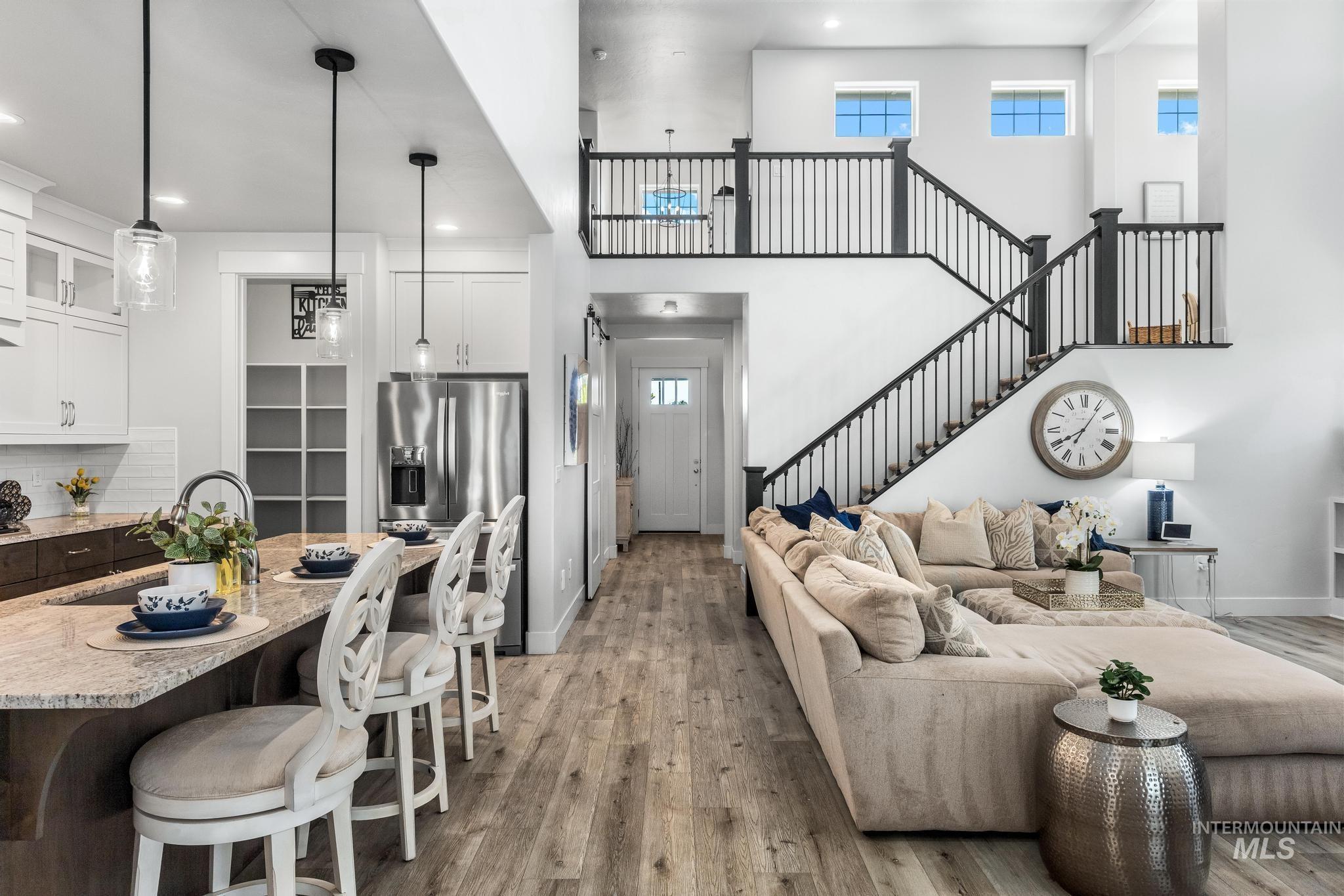 2362 E Shady Glade Dr