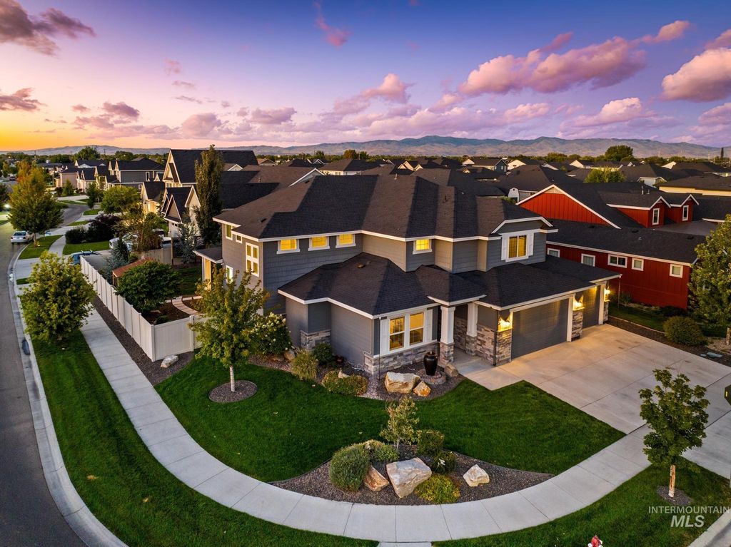 Photo of 2362 E Shady Glade Dr, Meridian, ID 83642 (MLS # 98980583)