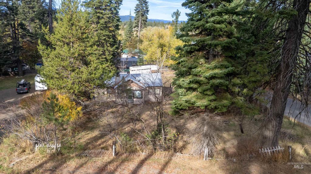 Photo of 717 Spruce St, McCall, ID 83638 (MLS # 98962570)