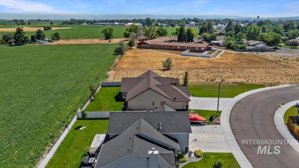 Kimberly, Idaho 83341, United States, 3 Bedrooms Bedrooms, ,3 BathroomsBathrooms,Residential,Active,98116