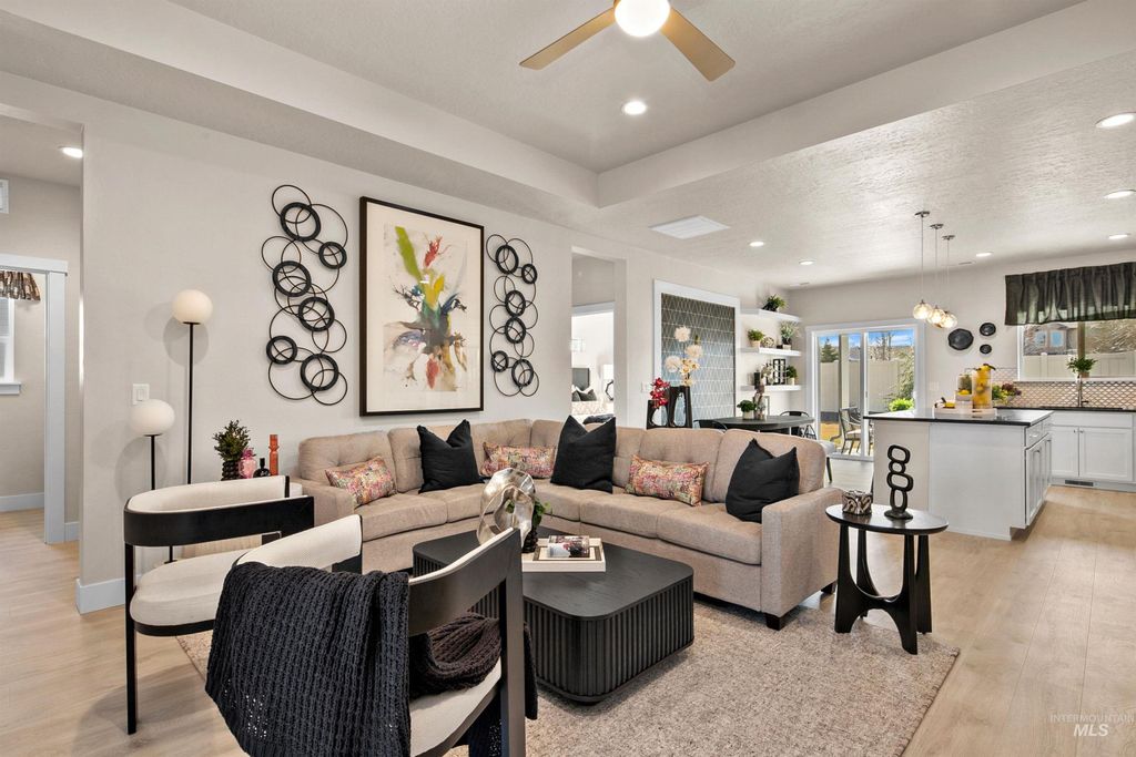 Photo of 19343 Snowyside Way, Caldwell, ID 83605 (MLS # 98970158)