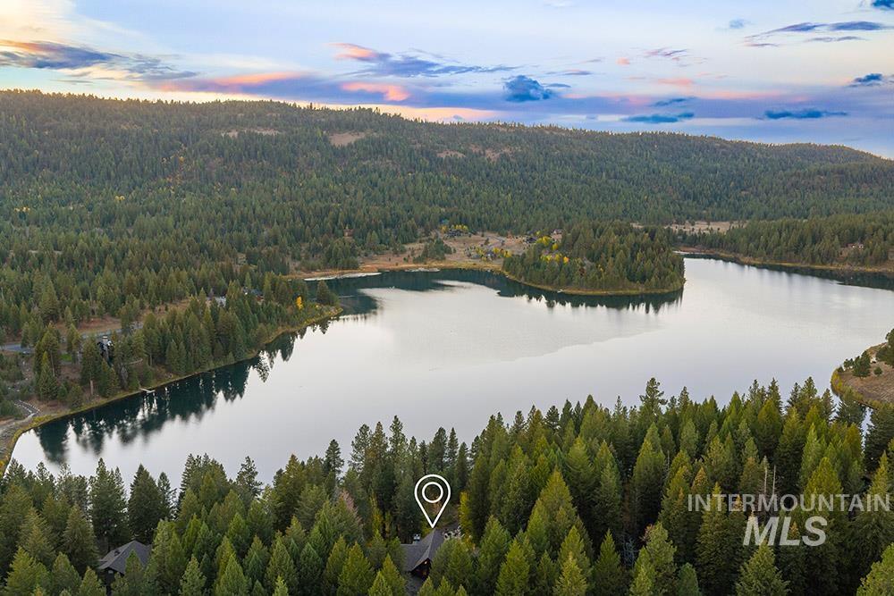 305 Blackhawk Lake Dr.