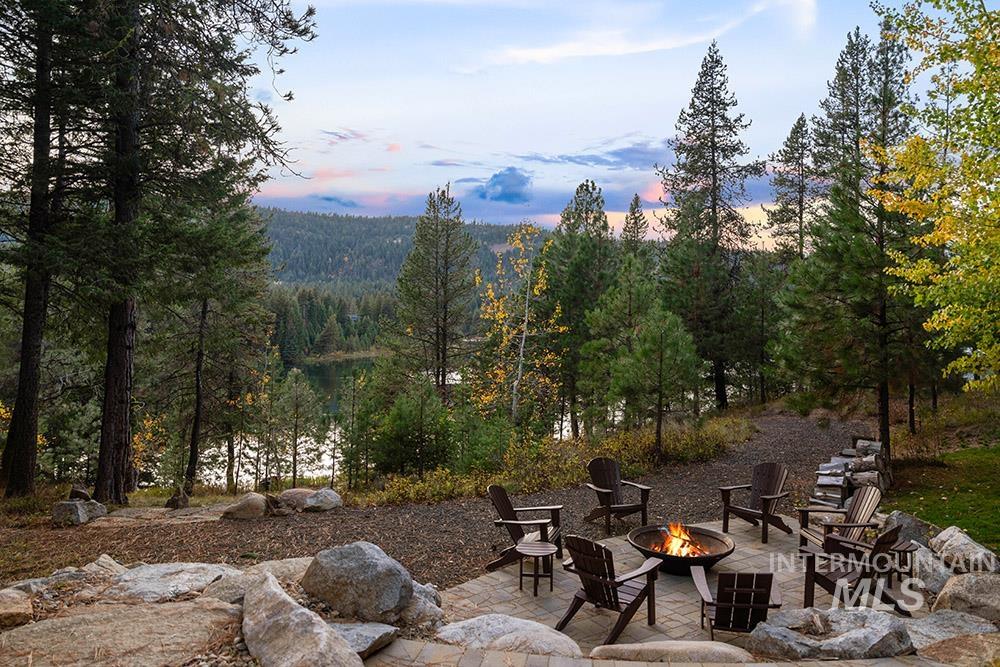 305 Blackhawk Lake Dr.