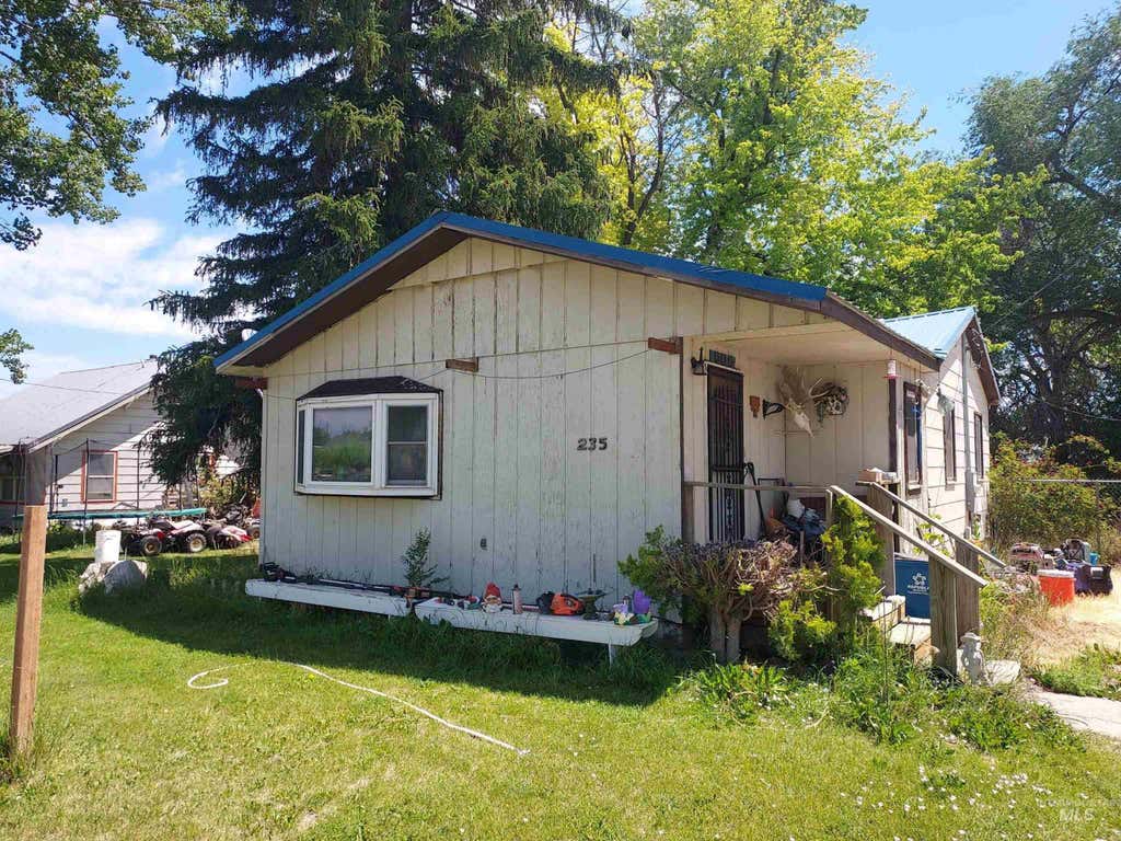 Photo of 235 Brooks Ave. South AVE, Hazelton, ID 83335 (MLS # 98992923)