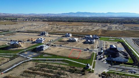 2153 N Buhrstone Ave Eagle ID 83616