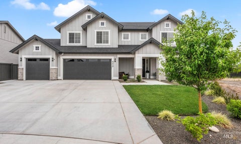 Photo of 4210 W Thornapple Dr, Meridian, ID 83646 (MLS # 98989655)